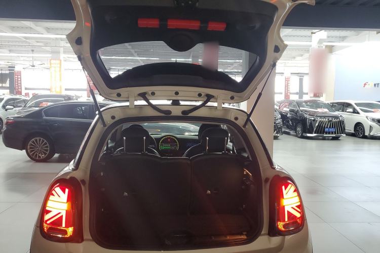 Used MINI 2019 2.0T COOPER S Artist