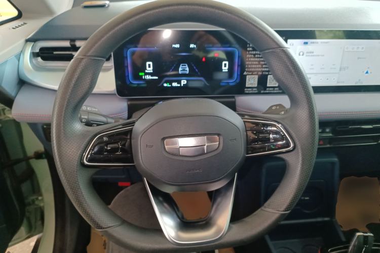 Used Geometry E Firefly 2022 401 km Linglong Tiger 4 Seats Steering Wheel