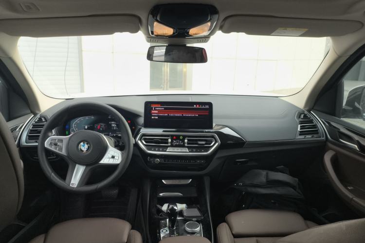 Used BMW X3 2023 xDrive25i M Sport Package Center Console