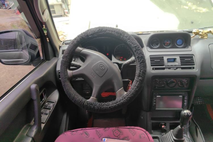 Used Leopaard Heijingang 2013 2.2L Manual Two-Wheel Drive Standard Version Steering Wheel