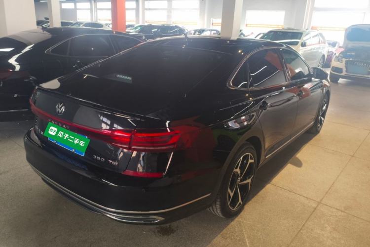 Used Volkswagen Passat 2024 380TSI Starry Dragon Edition
