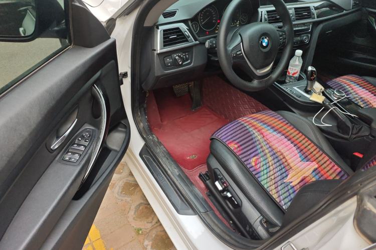 Used BMW 3 Series GT 2019 320i Sport Edition Driver Seat