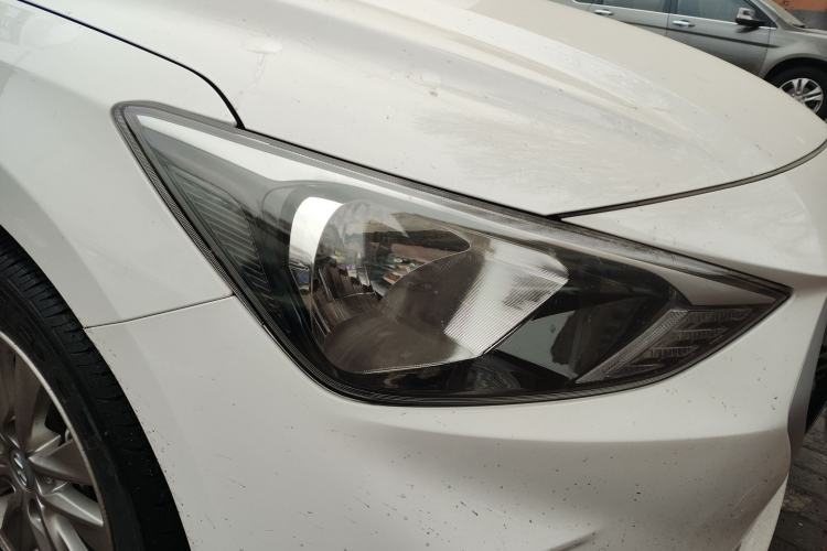 Used Hyundai Celesta 2018 1.6L Automatic GL Enjoyment Edition China VI compliant Right Front Headlight