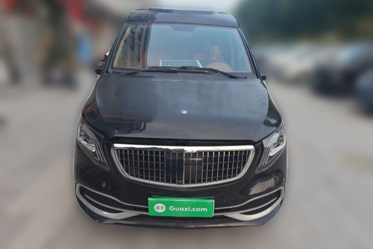 Used Mercedes-Benz Viano 2010 2.5L Luxury Edition Front