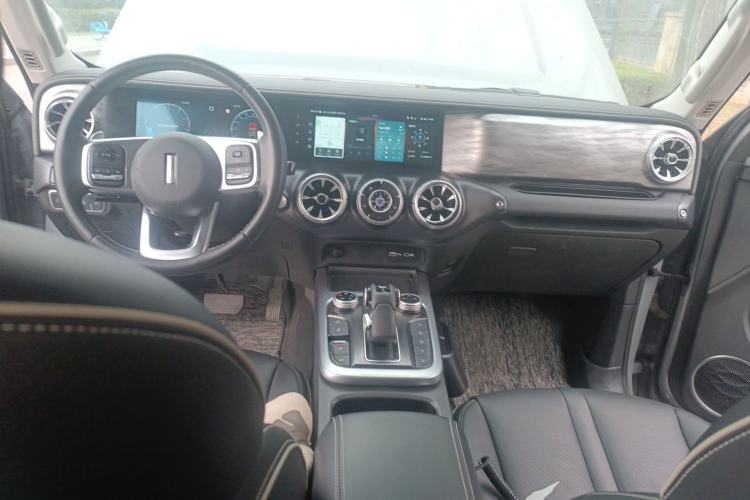 Used Tank 300 2021 Off-Road Edition 2.0T Conqueror Center Console