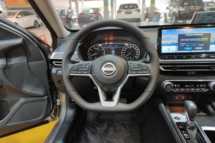 Used Nissan Teana 2025 Model 2.0L XL-TLS Enjoyment Edition
