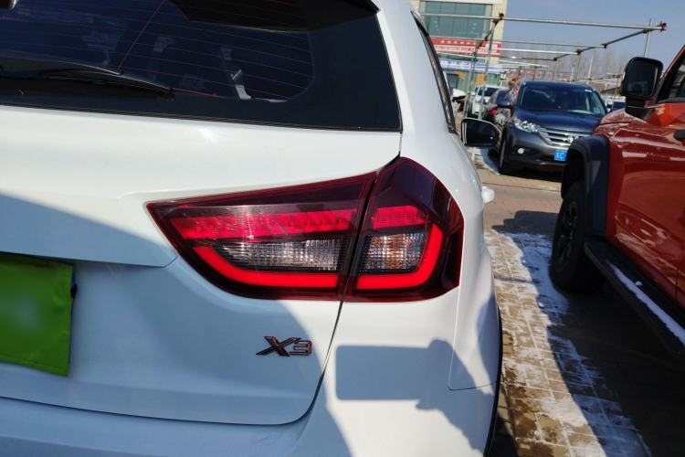 Used Geely Auto Vision X3 2019 Upgraded Model 1.5L CVT Prestige Version