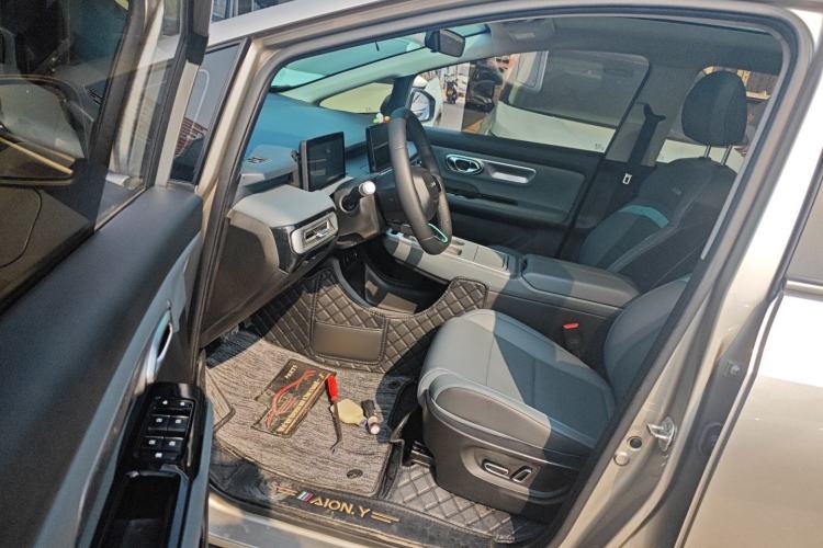 Used AION Y 2022 Plus 70 Smart Edition Driver Seat