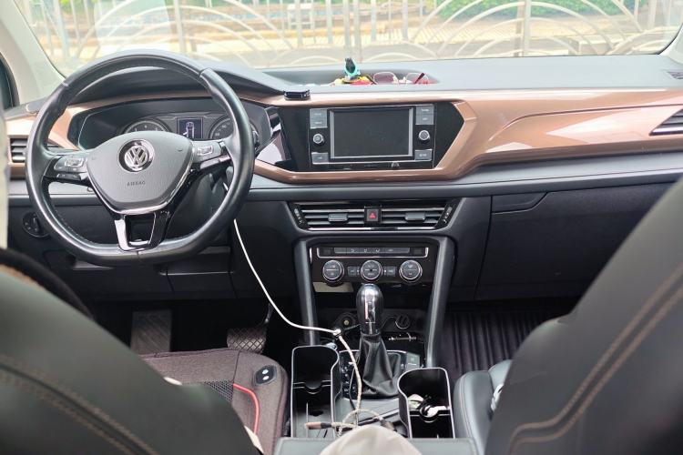 Used Volkswagen Tharu 2020 280TSI Two-Wheel Drive Comfort Edition China VI Standard
