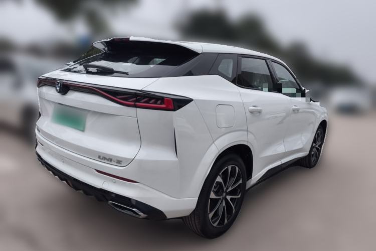 Used Changan UNI-Z New Energy 2024 Blue Whale Smart Electric iDD 125km Beyond Edition
