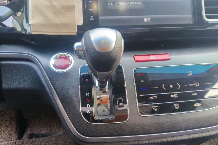 Used Honda Elysion 2016 2.4L Comfort Edition
