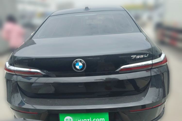 Used BMW 7 Series 2023 735Li Luxury Package Rear