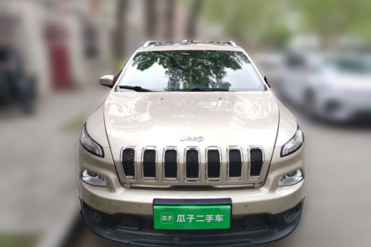 Used Jeep Cherokee 2016 2.0L Superior Edition
