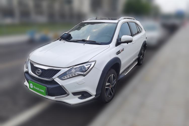 Used BYD Tang New Energy 2015 2.0T Four-Wheel-Drive Flagship Model