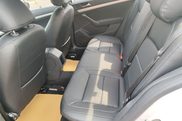 Used Volkswagen Lavida 2017 1.6L Automatic Fashion Edition