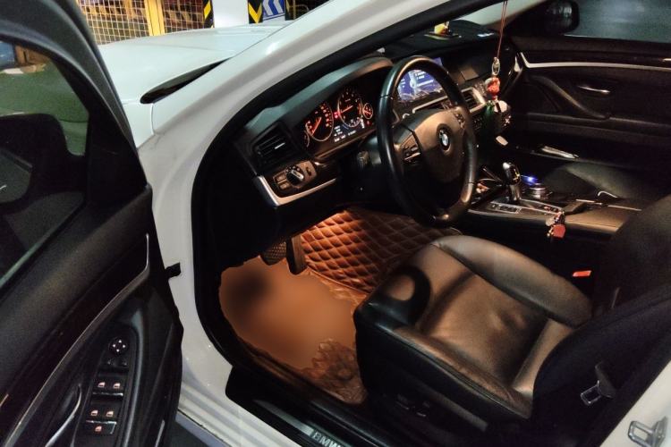 Used BMW 5 Series 2013 525Li Luxury Model