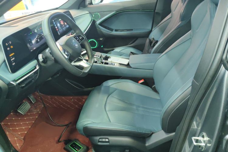 Used MG 7 2023 2.0T Automatic Trophy+ Ignition Glory Edition
