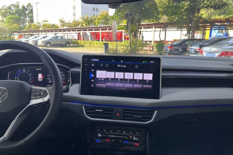 Used Volkswagen Tayron GTE Plug-in Hybrid 2023 280TSI Luxury Plus Advanced Edition Interior 3