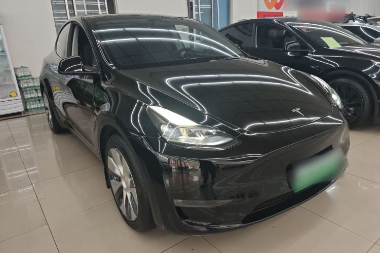 Used Tesla Model Y 2023 Long-Range All-Wheel-Drive Version
