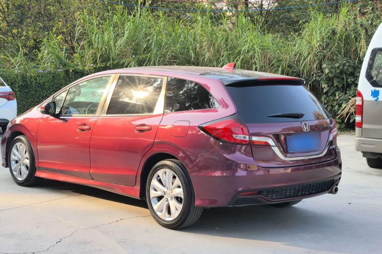 Used Honda Jade 2017 1.8L automatic Comfort version 5 seats
