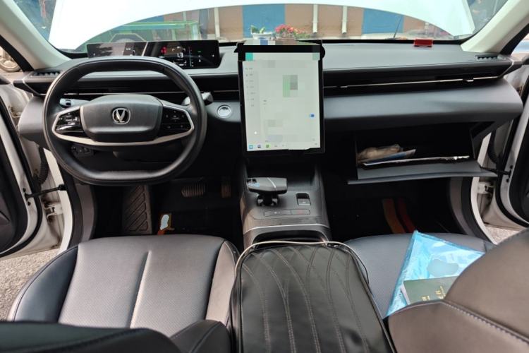 Used CHANGAN Eado DD 2023 Blue Whale NE 1.5T GDI DCT Luxury Edition Center Console