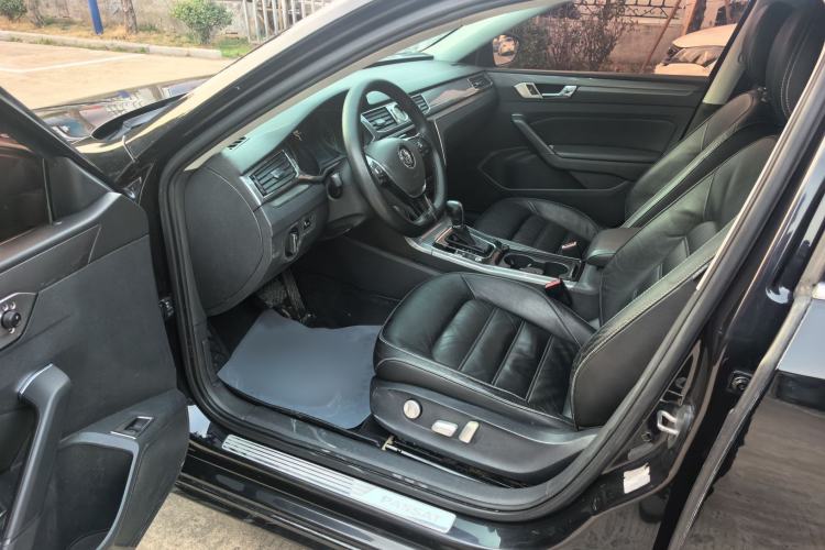 Used Volkswagen Passat 2016 280TSI DSG Prestige Edition Driver Seat