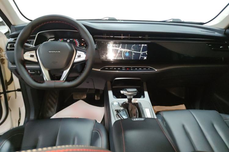 Used CHANGAN OSHAN X7 2021 1.5T Automatic Luxury Model Center Console