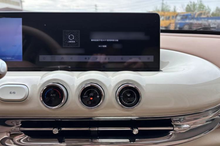 Used Wuling Bingo 2025 333 km Lingxi Deluxe Edition Audio And AC Panel