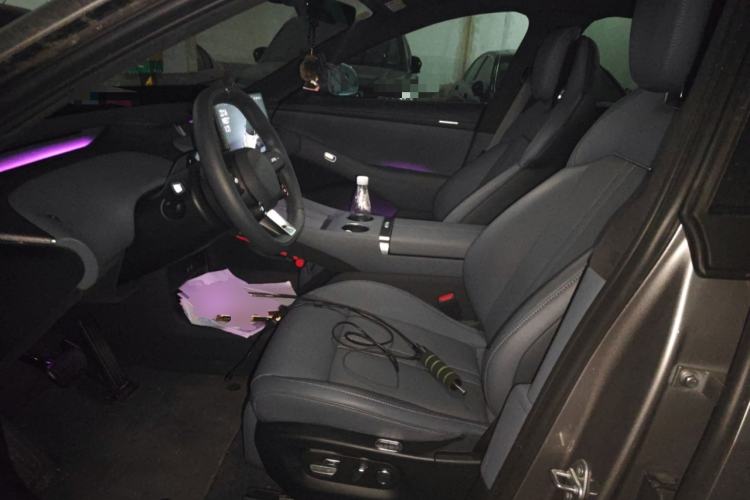 Used Xiaomi Auto YU7 2025 Ultra-Long Range High-Performance All-Wheel-Drive Max Edition
