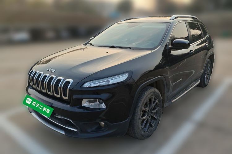 Used Jeep Cherokee 2020 2.0L Two-Wheel Drive Classic Sports Edition