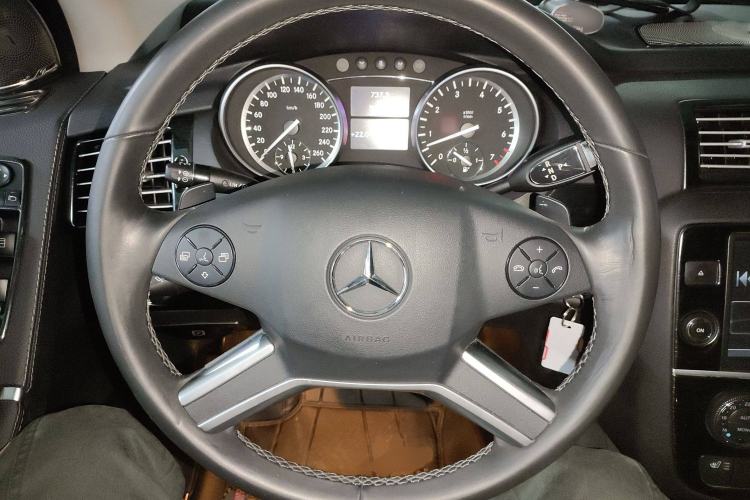 Used Mercedes-Benz R-Class 2014 R 320 4MATIC Business Model