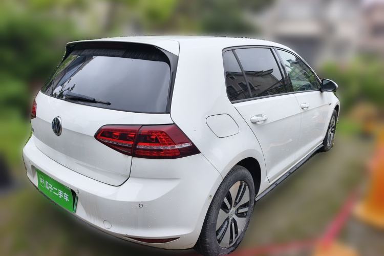 Used Volkswagen Golf 2015 GTE model Rear Right 45 Deg