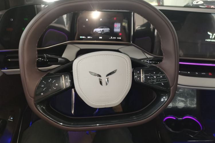 Used Hongqi EH7 2024 640 Pro+ All-Wheel Drive Steering Wheel