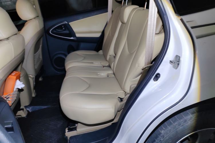 Used Toyota RAV4 2011 2.0L Automatic Classic Edition
