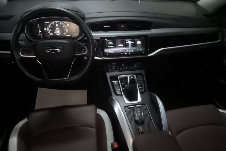 Used Geely Auto Emgrand X7 Sport 2022 1.8TD DCT Zhiya Trim
