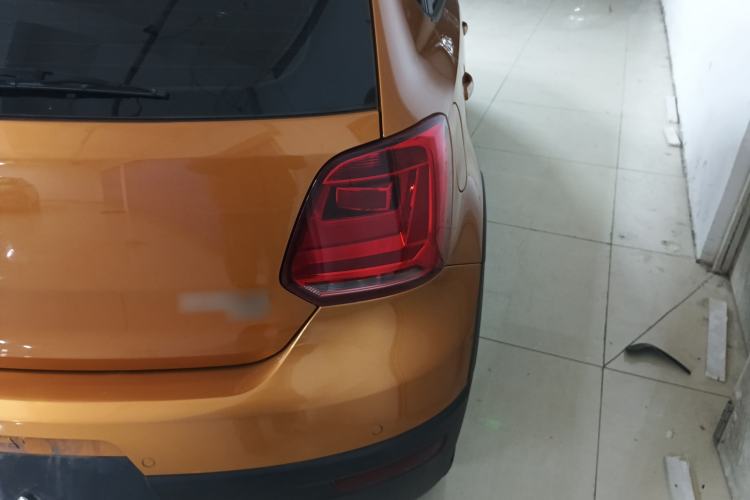 Used Volkswagen Polo 2018 1.5L Cross Polo Automatic