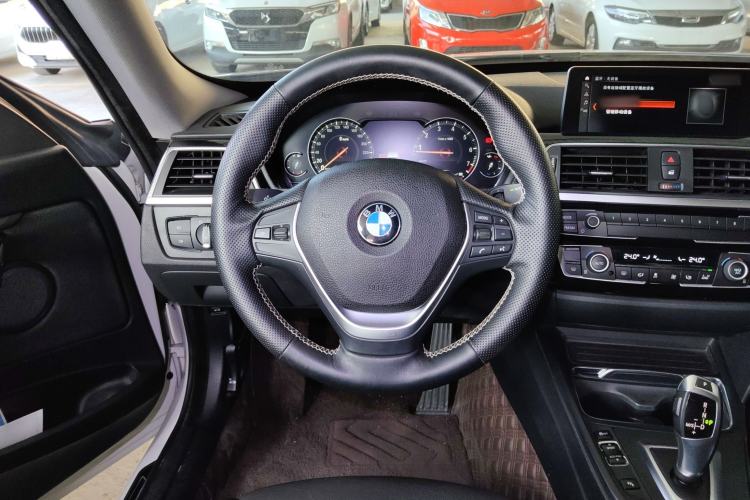 Used BMW 3 Series GT 2018 320i Sport Edition
