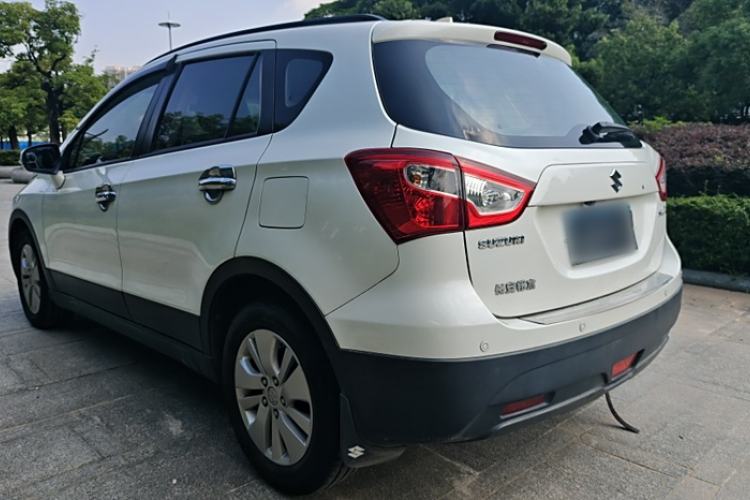 Used Suzuki S-Cross 2014 1.6L CVT Two-Wheel Drive Entry Model