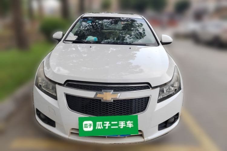 Used Chevrolet Cruze 2013 1.6L SE MT Front