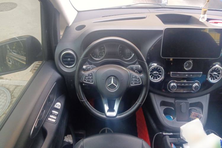 Used Mercedes-Benz Vito 2020 2.0T Business Version 7 Seats Steering Wheel