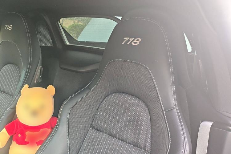 Used Porsche 718 2022 Boxster T 2.0T Left Rear Seat