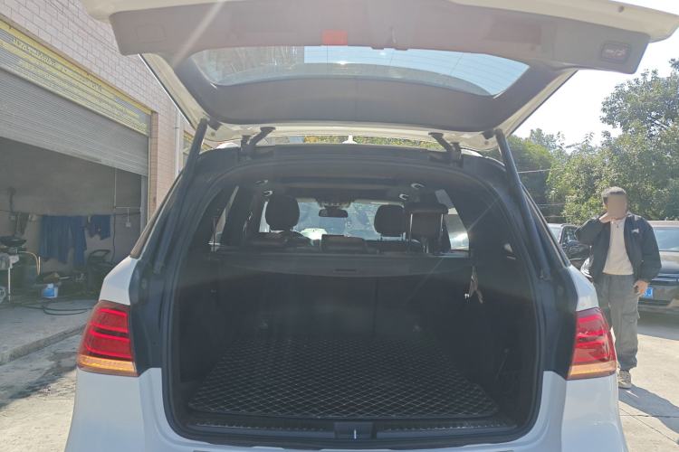 Used Mercedes-Benz GLE 2018 GLE 320 4MATIC Dynamic Edition Collector's Edition
