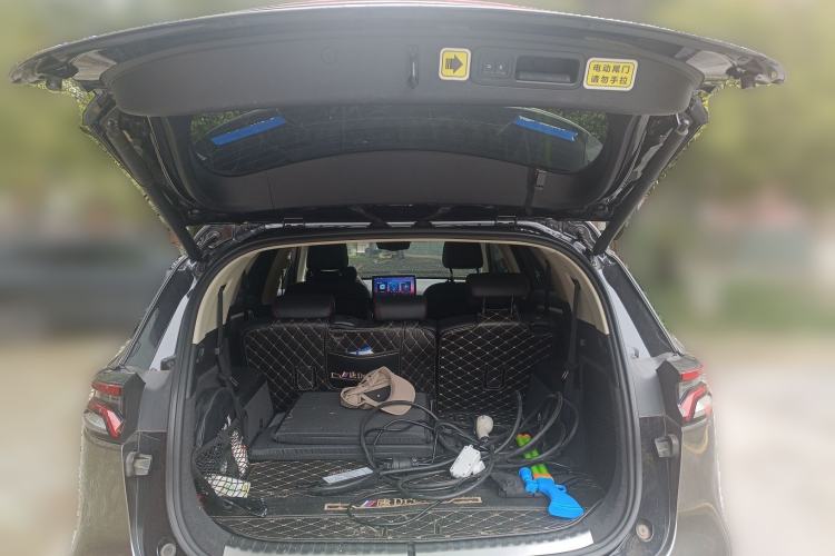 Used BYD Tang New Energy 2018 DM 2.0T All-Wheel Drive Smart Connectivity Luxury Model 7 Seats China V Emission Standard