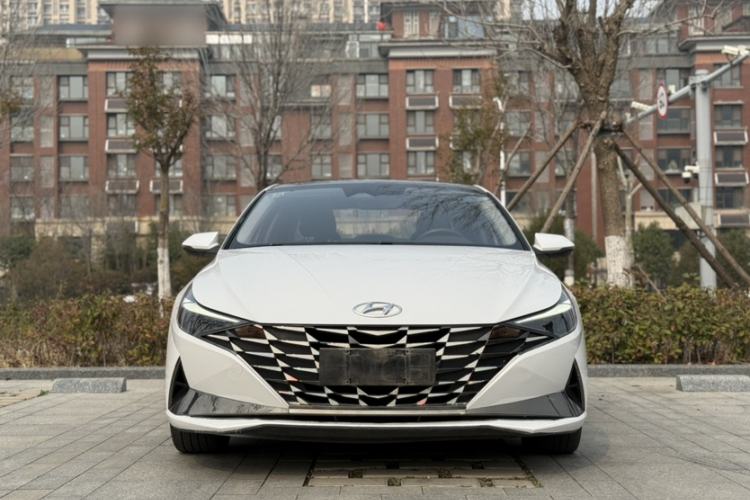 Used Hyundai Elantra 2021 1.5L CVT LUX Prestige Edition