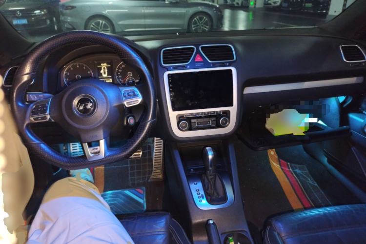 Used Volkswagen Scirocco 2011 2.0 TSI Luxury Edition Center Console