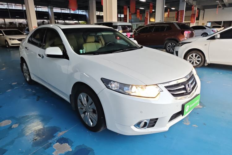 Used Honda Spirior 2013 2.4L Luxury Edition Front Right 45 Deg