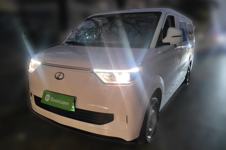 Used Ruichi EC75 2025 Model Passenger Vehicle Smart Driving Ultra-Charging Edition Pioneer II 50.1 kWh