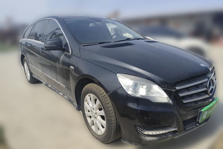 Used Mercedes-Benz R-Class 2017 R 320 4MATIC Business Edition Prestige Model Front Right 45 Deg