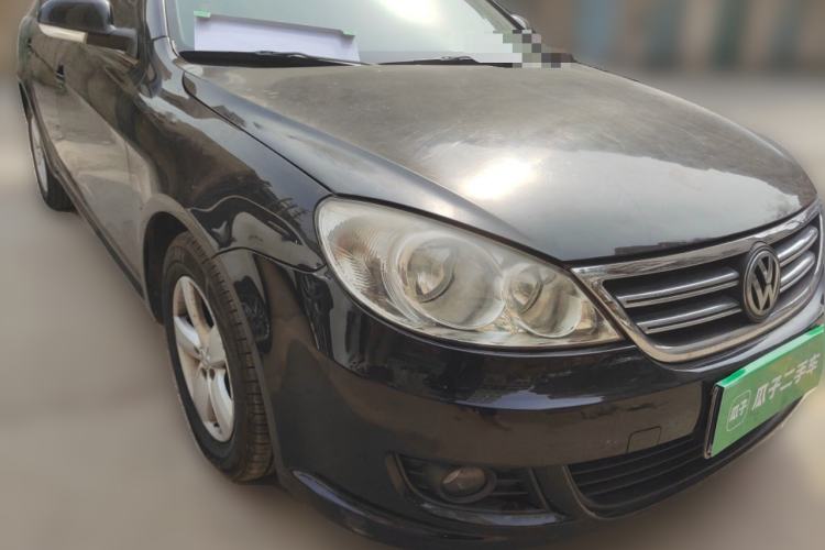 Used Volkswagen Lavida 2011 1.6L Manual Joy Version Front Right 45 Deg