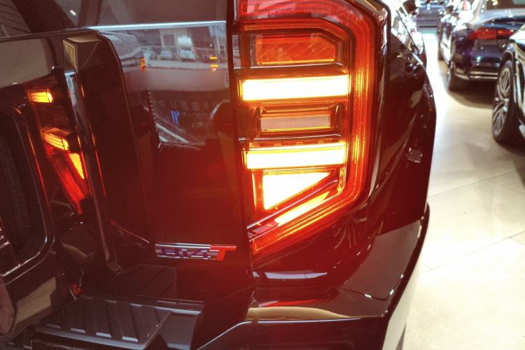 Used Tank 400 New Energy 2024 Hi4-T Off-Road Edition Right Rear Taillight